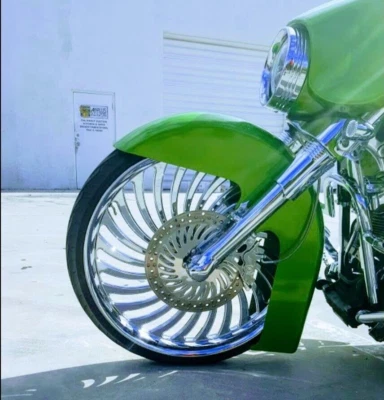 Guardabarros delantero liso fibra de vidrio Touring Harley Davidson 26" Foto 1 de 4