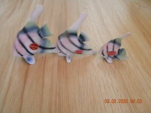 VINTAGE JAPAN BONE CHINA ANGEL FISH FAMILY - PINK/BLUE/GREEN w/BLACK STRIPES - Picture 1 of 17