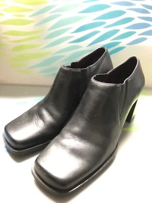 Westies AE 女式皮革踝靴短靴高跟鞋 5.5 M — 第 1/4 张图片