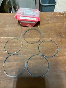 New! Honda 13011-894-004 Piston Ring Set 13011894004 - Picture 1 of 2