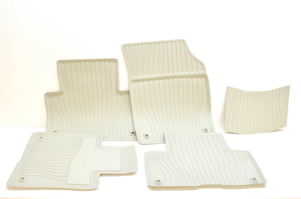 VOLVO XC90 MK2 Rubber Floor Blond Mats Set LHD 32338451 NEW GENUINE - Image 1 of 4