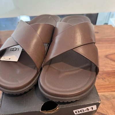 Sandália Masculina UGG NOVA Wainscott Slide Tamanho 7 - Imagem 1 de 4