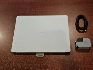NEW Microsoft Surface Laptop 2025 Copilot+ PC 13" Snapdragon X Plus 16GB - 256GB - Picture 1 of 11