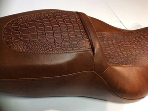 Cubierta de asiento Harley Road Glide Street Glide Gator 2011-up - Imagen 1 de 6