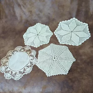 Lot of 4 Vintage Beige Doily Doilies Crocheted 9 Inches Round - Picture 1 of 4