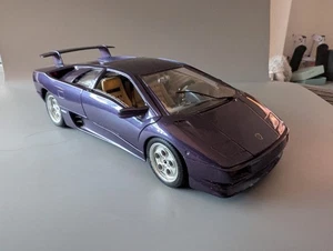 Burago 1990 Lamborghini Diablo 1:18 Modell lila (S4) - Bild 1 von 7