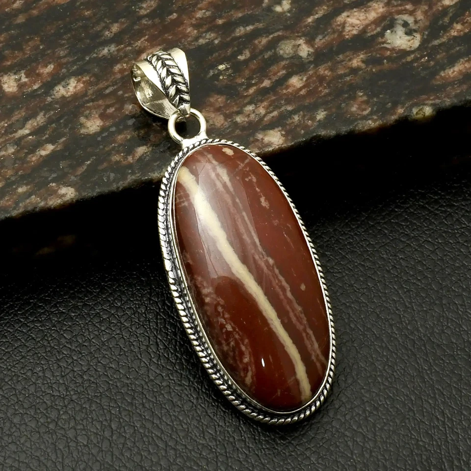 Joyería colgante étnica hecha a mano de piedras preciosas de jaspe rojo para año nuevo 2,6" AP-40861 Foto 1 de 1