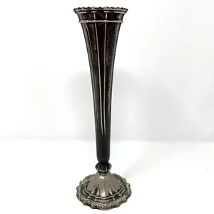 Vaso vintage HMC Avon Bud placcato argento bordo smerlato fluting Italia 7,5" - Foto 1 di 7