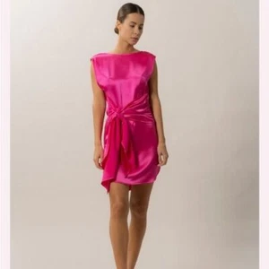 NONchalant Danette Satin Convertible Mini Dress Pink Size Medium Damen Neu - Bild 1 von 11