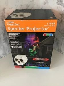 NEU Halloween LED Strahler Gespenst Projektor - 6 verschiedene Dias - Bild 1 von 7