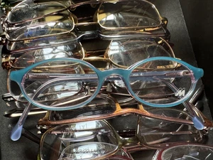 Optiker Auflösung 29 Brillen Eschenbach Titan flex, LX, M, Vogue Lagerware - Bild 1 von 9