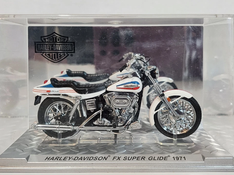 Harley Davidson model 1:24 1971 SUPERGLIDE DeAgostini/Altaya - Image 1 of 4