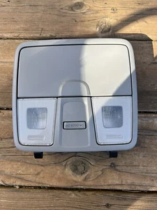 2012-2017 Hyundai Veloster Overhead Console Dome Light Interior Lamp Gray OEM - Picture 1 of 3