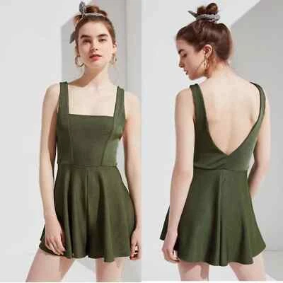 Mameluco tejido acanalado cuello cuadrado verde URBAN OUTFITTERS talla pequeña Foto 1 de 4