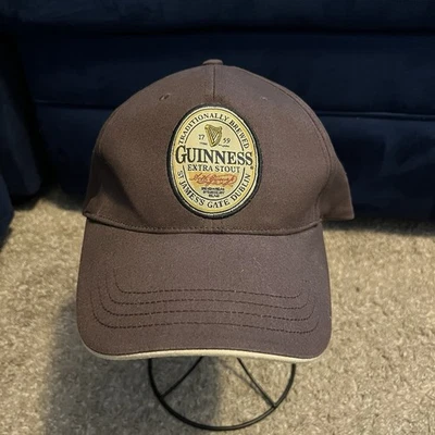 Boné de beisebol com logotipo marrom oficial Guinness Beer - Imagem 1 de 4