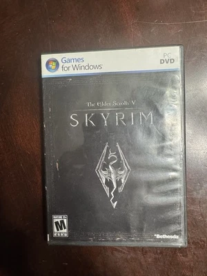 The Elder Scrolls V: Skyrim PC DVD Game for Windows with Manual and Map Complete - Image 1 of 4
