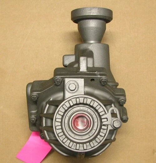 Volvo OEM Angle Gear Transfer Case V70 XC70 S60 XC90 03-09 AWD - Image 1 of 2