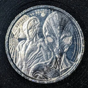 Aliens 2023 Ghana ½oz 999 Silver 10 Cedis Coin  - Picture 1 of 3