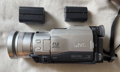 JVC GR-DV3000 Digitale Videokamera Camcorder Mini DV - Bild 1 von 4