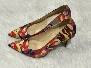 Marc Fisher 7 Kat Sexy Bold Floral White red orange purple 3.75" Heels Pumps - Picture 1 of 10