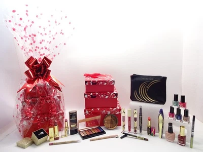Make Up Bundle Gift Hamper Max Factor Gift Set 3 Tier Stunning Gift For Her - Image 1 of 4