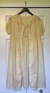 USA Made Nancy King Lingerie Long Peignoir Set Gown Robe embroidered lace nylon - Picture 1 of 8