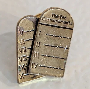 De Colección Los Diez Mandamientos Solapa Pin Piedra Tabletas Cristianismo Biblia Recuerdo - Imagen 1 de 3