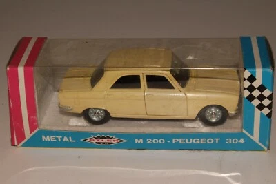 Peugeot 304 Coupe de metal fundido Pilen, na caixa - Imagem 1 de 4