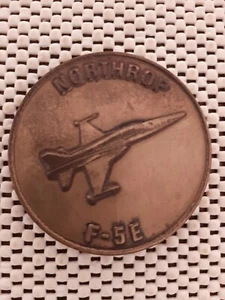 Moneta sfida rollout Northrop F-5E US Navy 1972 vintage da collezione - Foto 1 di 3