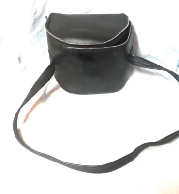 Polaroid Camera bag Black zip around vintage strap lined Photography photograph - Image 1 of 4