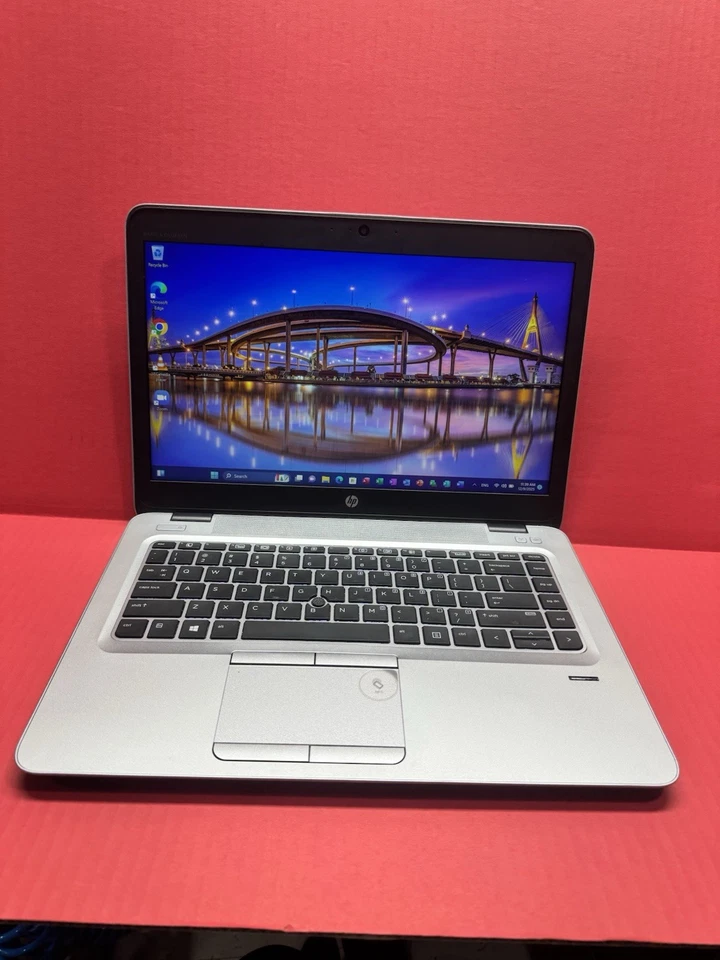 Portátil HP EliteBook 745 G4 AMD A10 cuatro núcleos 16 GB Ram 256 GB SSD Windows 11pro Foto 1 de 4