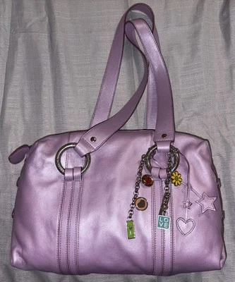 Bolso de hombro grande vintage Elliott Lucca de cuero suave lavanda con dijes Foto 1 de 4