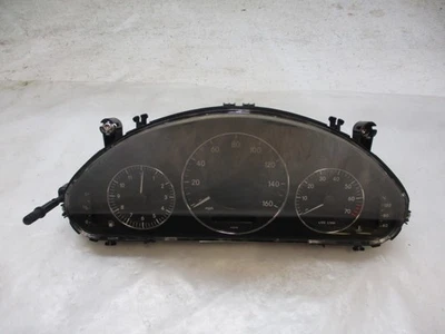 Mercedes E350 E550 2008 velocímetro grupo 87 k OEM W211 LKQ Foto 1 de 4
