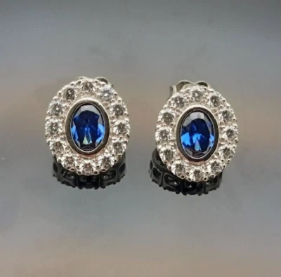 ORECCHINI IN ORO BIANCO 18 CT 750 E ZIRCONI - Immagine 1 di 4