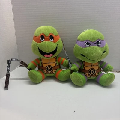 Peluche TMNT Kidrobot Miguel Ángel y Donatelo 9” Tortugas Ninja Adolescentes Mutantes Foto 1 de 4