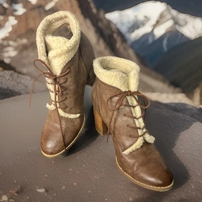 Ограниченные женские коричневые кожаные ботинки на шнуровке 3 дюйма мех шерпа размер 9,5 - Изображение 1 из 4