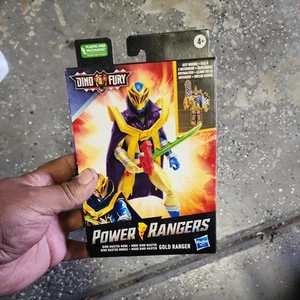 POWER RANGERS DINO FURY DINO MASTER MODE GOLD RANGER FIGURE with KEY BRAND NEW - Picture 1 of 2