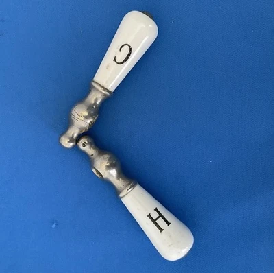 "Perillas de grifo de porcelana vintage de 1920 H C para agua caliente y fría 3""" Foto 1 de 4