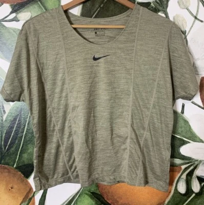 Camisa Nike Dri-Fit para mujer pequeña verde atlética correr trotar Foto 1 de 4