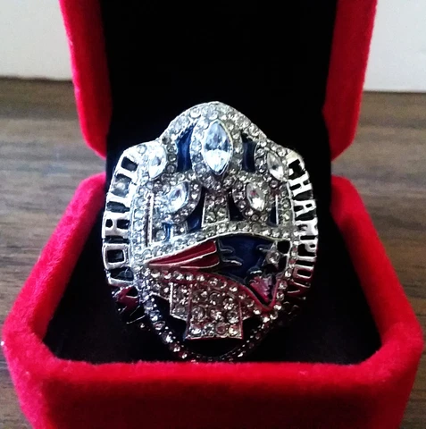2017 Tom Brady MVP Patriots Championship Ring Cover