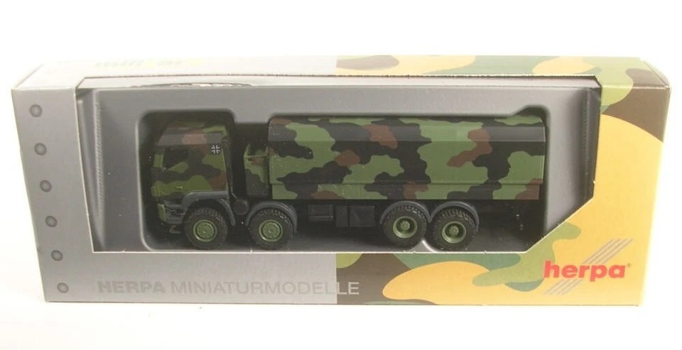 Iveco Trakker 8X8 Protetto Camion Pritsche Design Mimetico 1:87 Herpa - Immagine 1 di 1
