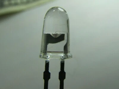 Lote 100 HP 5MM Alto Brillo Verde LED 300 MCD 2.2 VDC 20 Deg 570 NM HLMP-8509 Foto 1 de 4