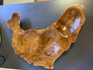 Large Stunning Red Oak Burl Timber Platter. 50cm x 44cm - Picture 1 of 18