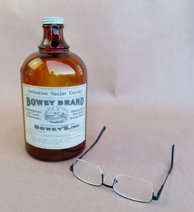 SPECTACULAR BOWEY BRAND HALF GALLON JUG W/LABE NECTAR EXTRACT - CHICAGO - Picture 1 of 7