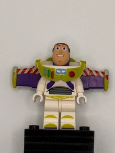 LEGO Toy Story Buzz Lightyear minifigure (toy004) - Picture 1 of 2