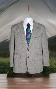 Vtg 60s Union Made Cricketeer Gray Wool Tweed Jacket 38R +NWT Vtg 90s "STC" Tie - Picture 1 of 22