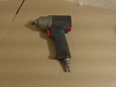 Pistola de llave de impacto neumática Ingersoll Rand IR Titanium 2115TI accionamiento de 3/8" Foto 1 de 3
