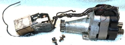 1946 Lionel Original 671, 2020 Atomic Motor  With  E Unit Works Well - Image 1 of 3