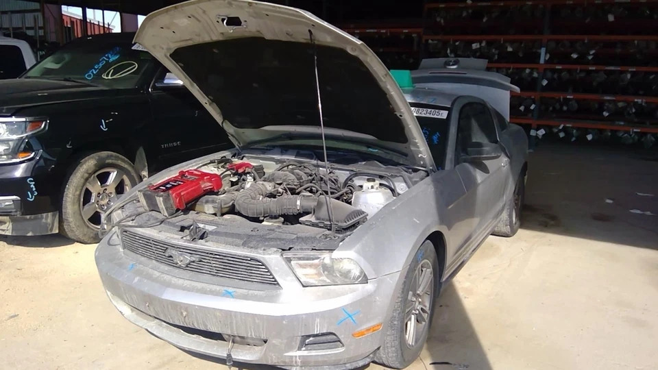 Rear Drive Shaft 4.0L Automatic Transmission Fits 05-10 MUSTANG 5218031 - Image 1 of 4