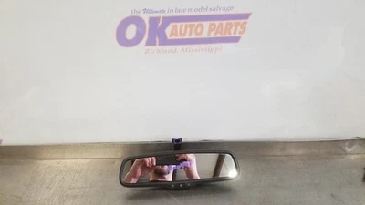 22 2022 KIA TELLURIDE OEM INTERIOR REAR VIEW MIRROR WITH AUTOMATIC DIMMING - Image 1 of 4